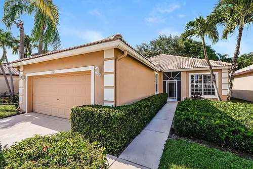 13542 Weyburne Dr Photo 1
