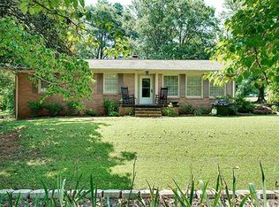 113 Robins St, Greer, SC 29651