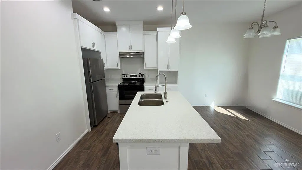 2226 Summit Rd — Photo 4