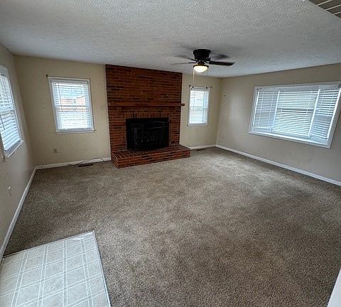 4th image of 1727 Forest Acres Dr