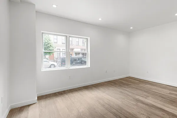 Rented by Ankor Management | media 2