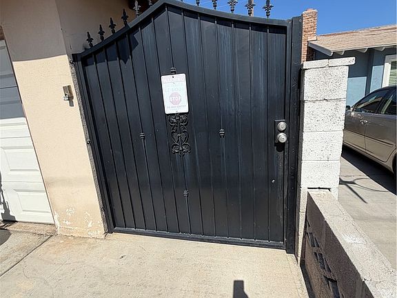 4th image of 2105 El Greco St