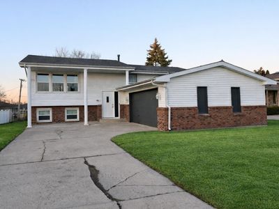411 Cherry Hill Rd, Dyer, IN, 46311