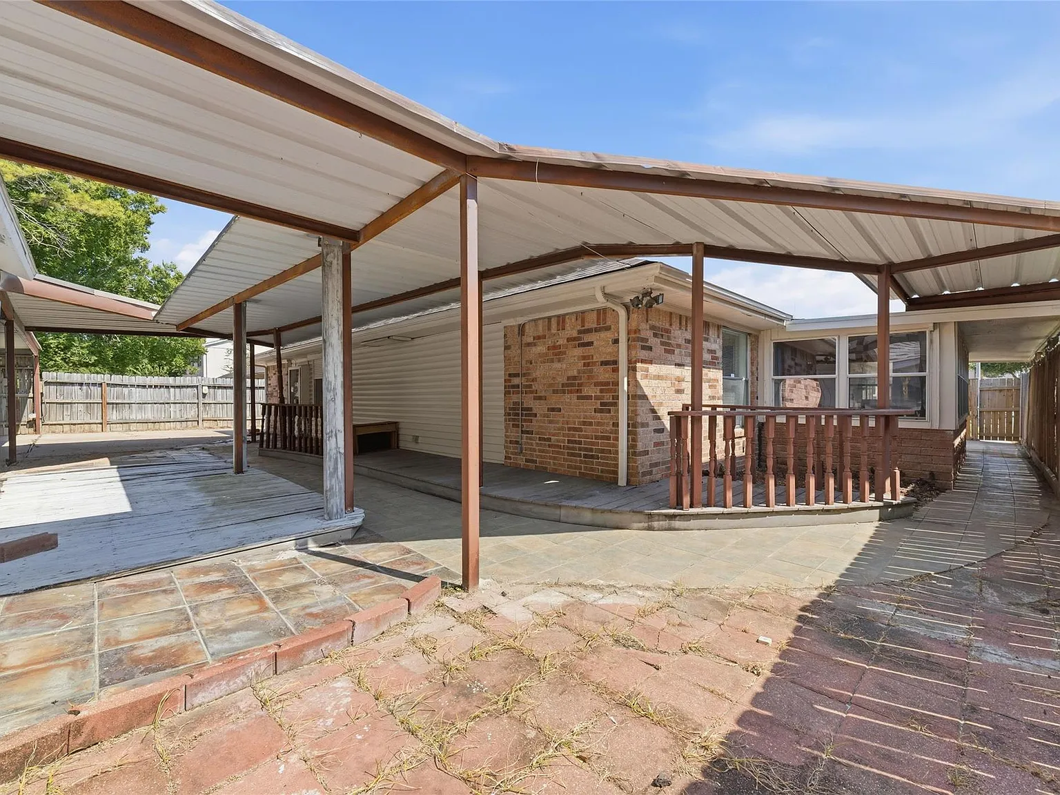 3 bed, 2.0 bath, 1772 sqft, $1,950 — Photo 3
