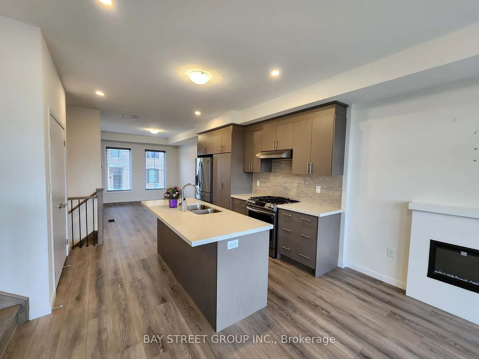 4 bed, $3,600 — Photo 3