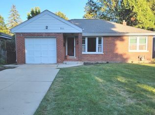 311 S Albert St, Mount Prospect, IL 60056