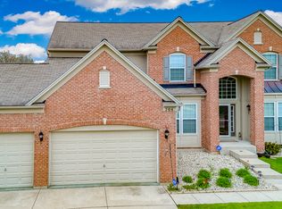 704 Blue Ridge Dr, Streamwood, IL 60107