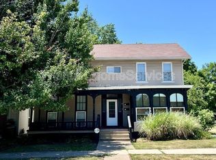322 S Madison St #1, Macomb, IL 61455