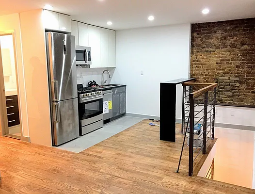 Rented by Blue Egg Realty Corp | media 2