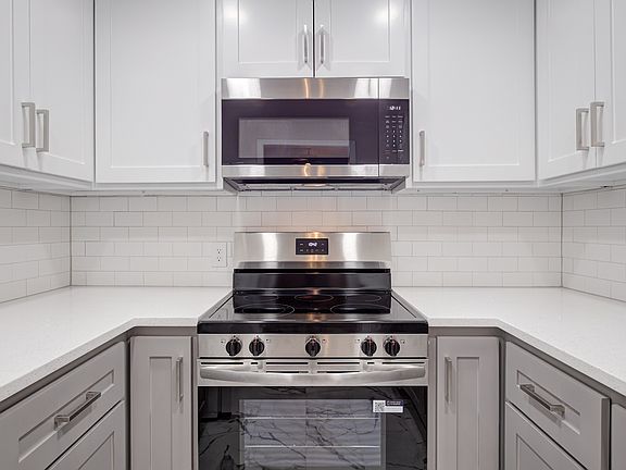 5th image of 405 Sundance Ln