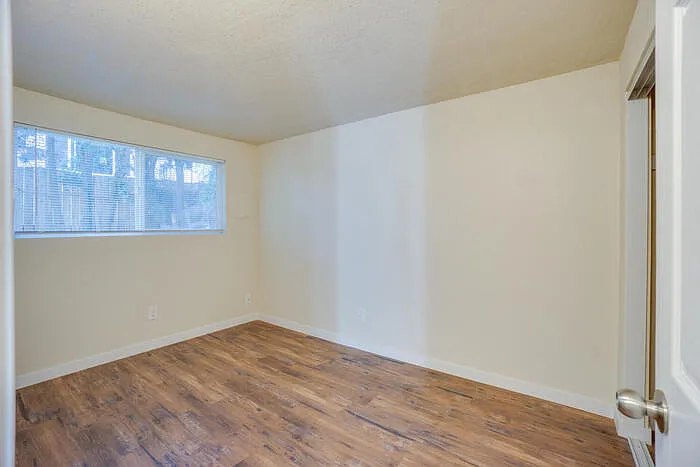932 Simons St #932 — Photo 15