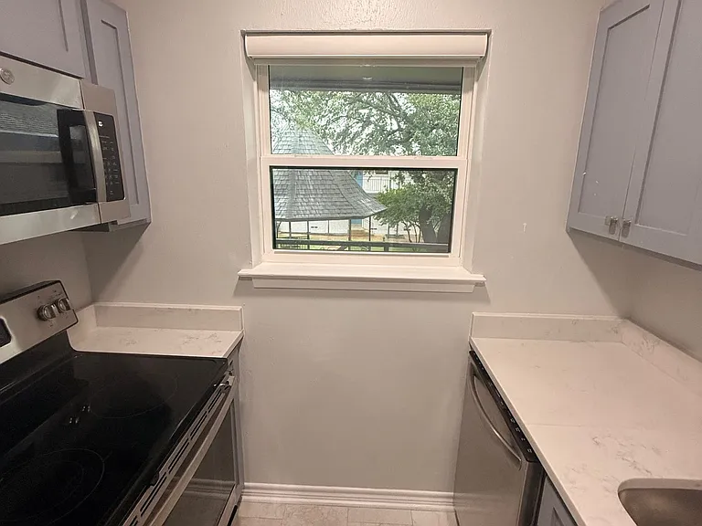 3933 Inwood Rd #2025 — Photo 7