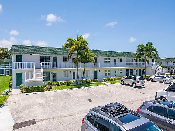 3rd image of 2800 Indian River Blvd APT J10