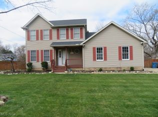 2920 House Dr, Akron, OH 44319