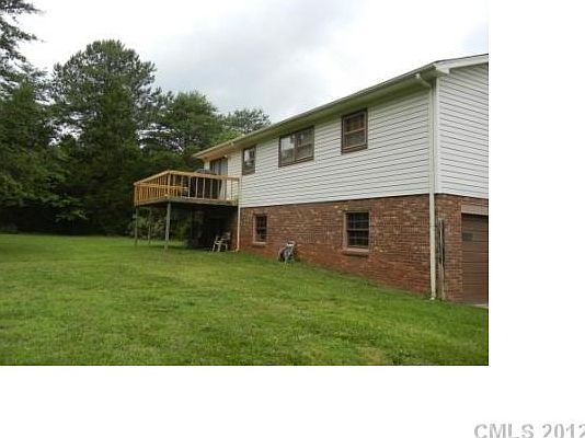 2nd image of 120 Peninsula Dr