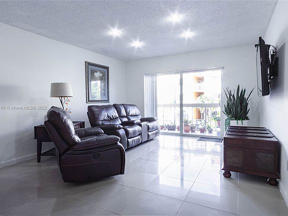 3rd image of 7800 Camino Real #H206