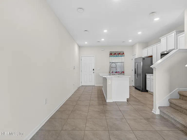 8210 Larose Rd — Photo 9