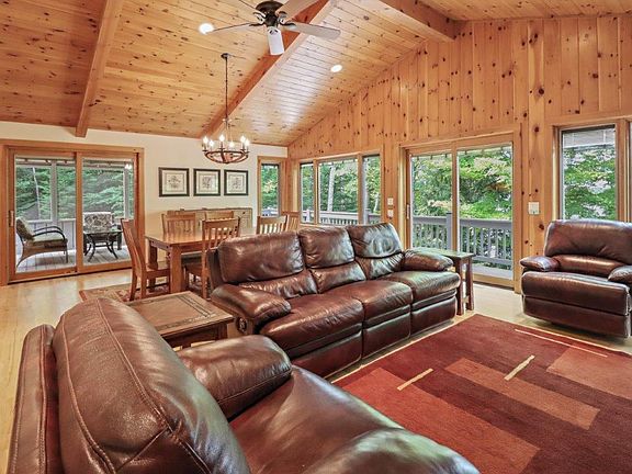 4th image of 7967 Bayview Ln S #S
