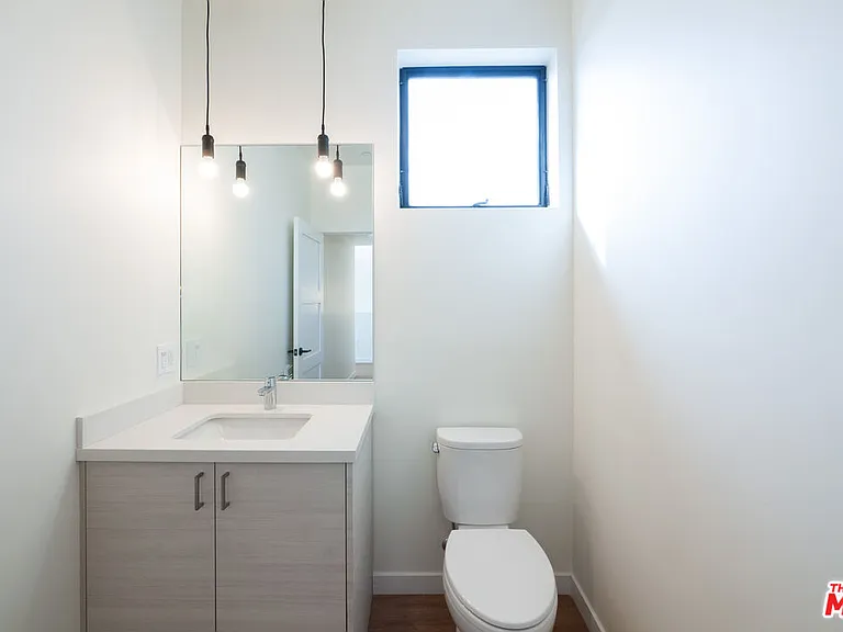 747 Lillian Way #8 — Photo 14