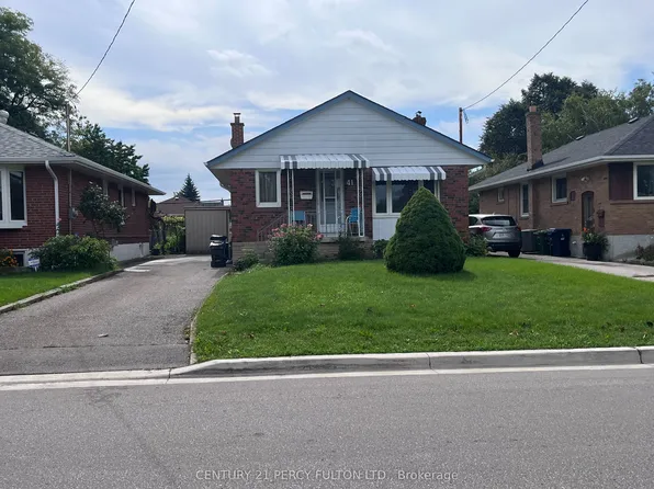 41 Pachino Blvd, Toronto, ON M1R 4J6