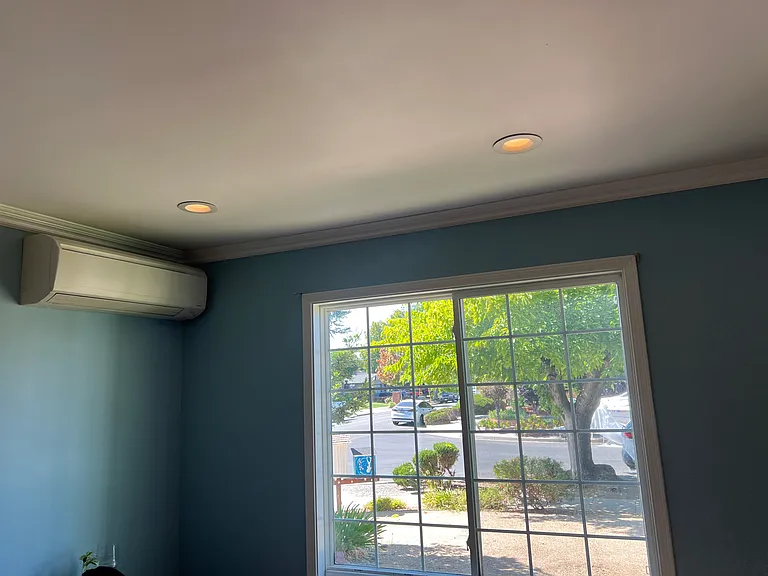 1598 Marietta Dr — Photo 3