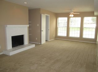 2018 Cannon Heights Dr APT 3, Chesterfield, MO 63017