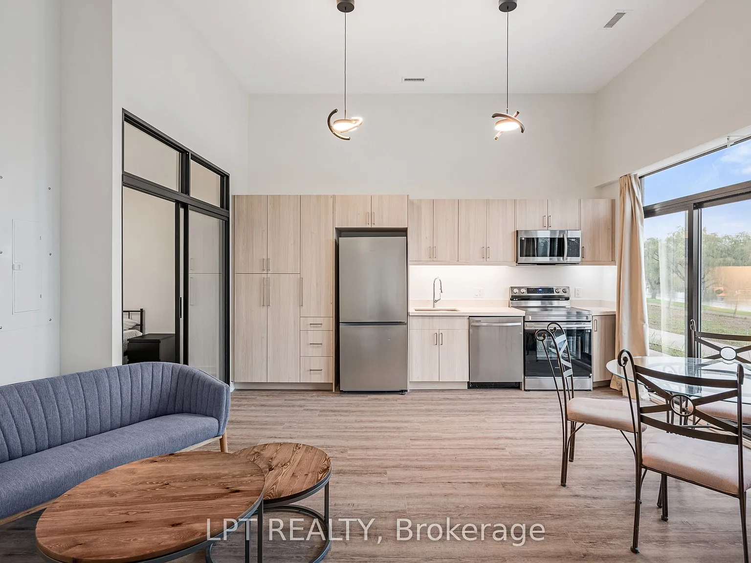 2 bed, $2,300 — Photo 4