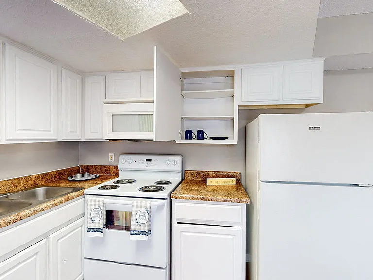 Mill Creek Apartments — Photo 6