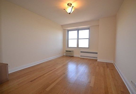5th image of 125-10 Queens Blvd #1305