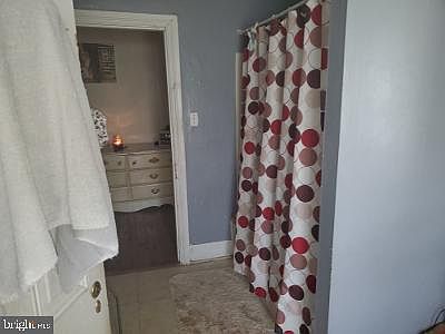 5th image of 121 W Mount Vernon St