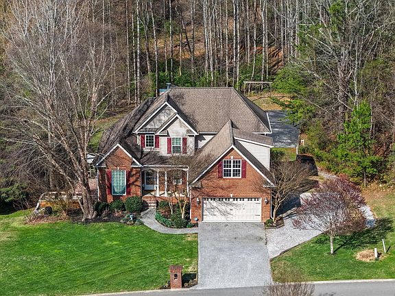 2nd image of 8127 Campbells Point Rd