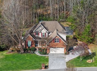 8127 Campbells Point Rd, Corryton, TN 37721