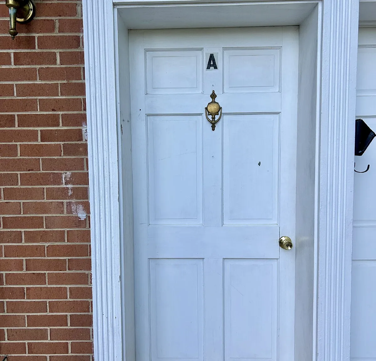 3 bed, 1.0 bath, $1,000 — Photo 2