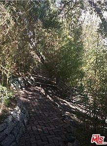 5th image of 4745 Hillsdale Dr