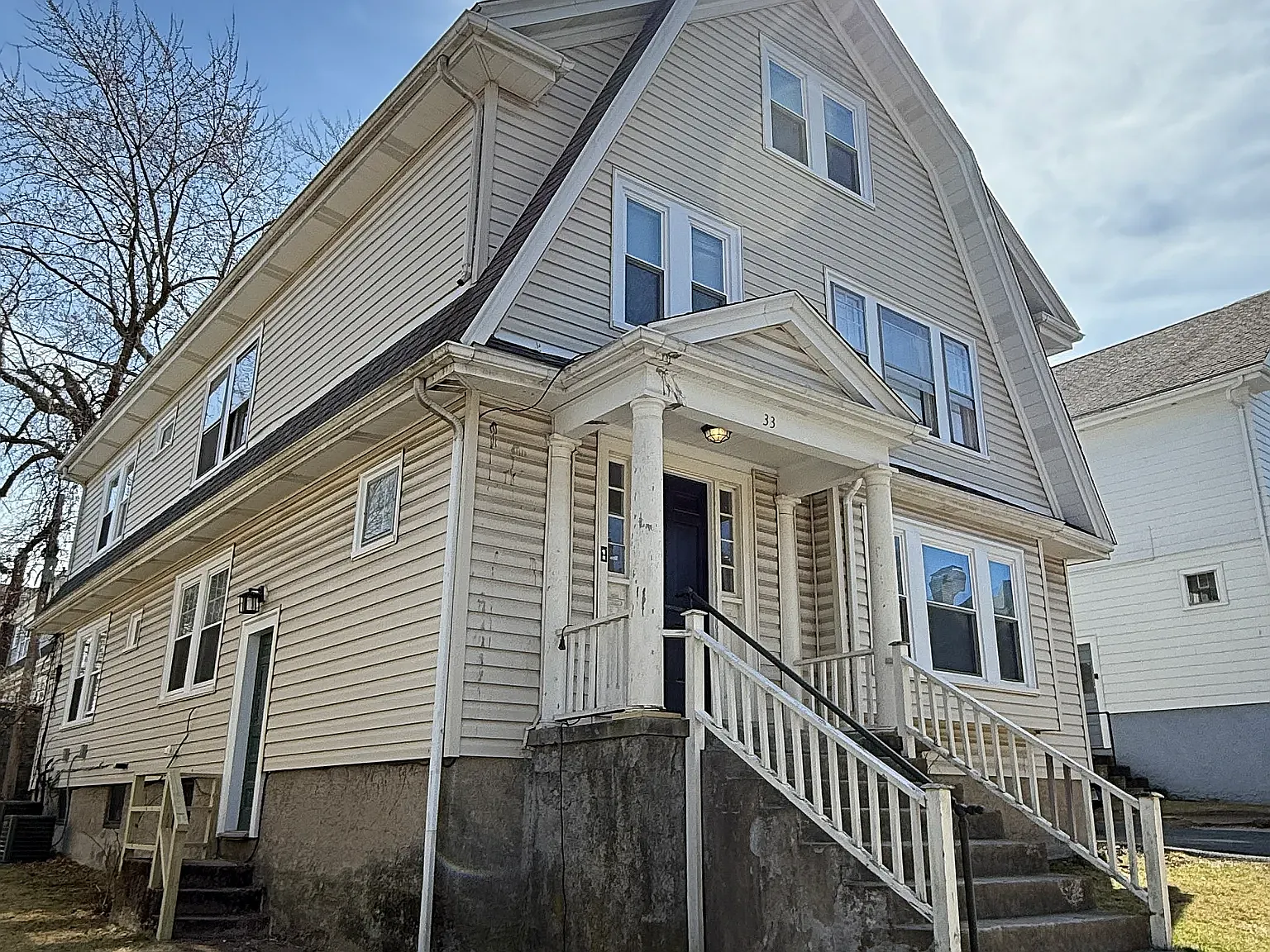 5 bed, 1500 sqft, $8,600 — Photo 3