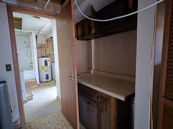 4th image of 15410 Homeland Dr