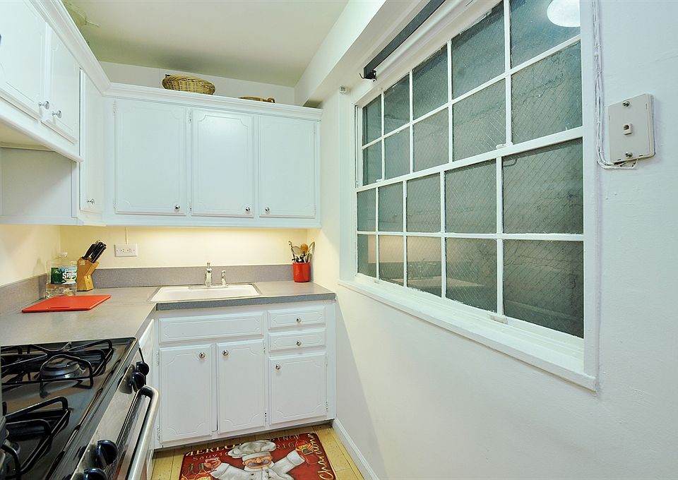 1st image of 142 E 16th St APT 6C