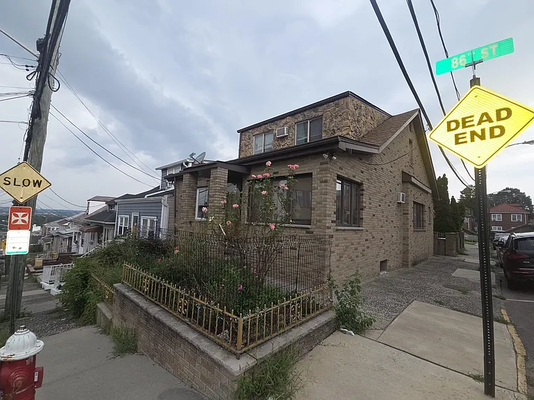 1200 86th St #HOUSE — Photo 2
