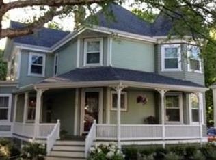 12 Abbott St, Wellesley, MA 02482