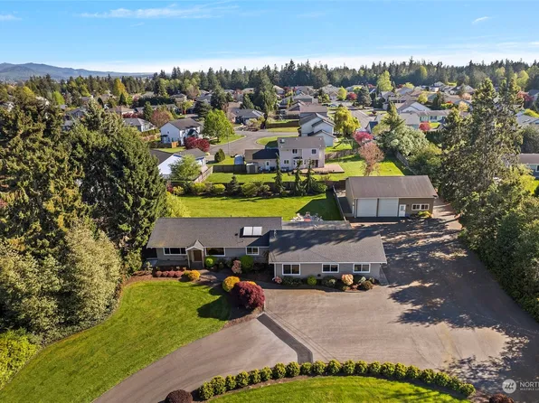 16612 Peterson Rd, Burlington, WA 98233