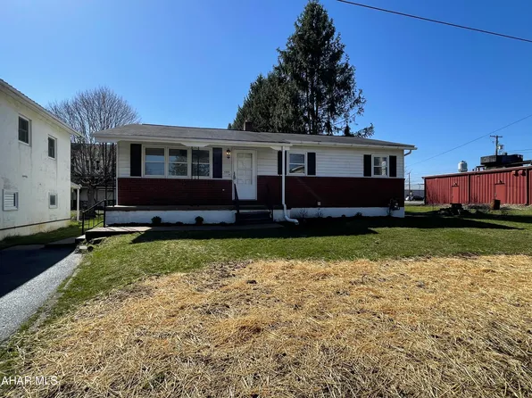 1317 5th Ave, Duncansville, PA 16635