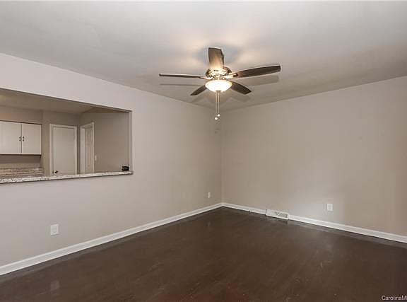 5th image of 3311 Lochway Ln