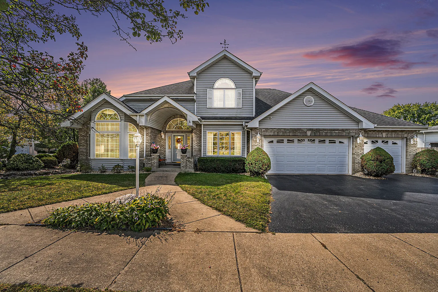 18358 Willow Ln photo 1