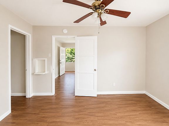 4th image of 5067-69 Voltaire St #5067