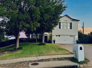 1522 Rancho Domingues Rd, Corinth, TX 76210
