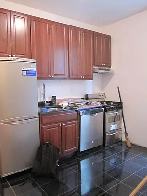 Rented by City Connections Realty | media 37