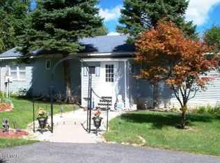 522 Foliage Dr, Blakeslee, PA