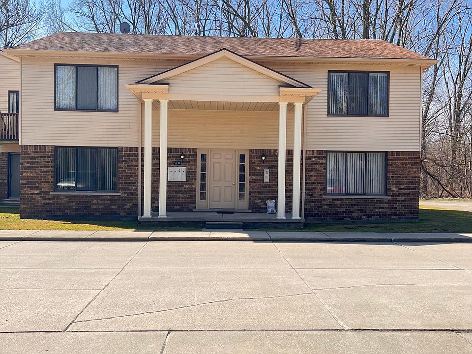 1st image of 5236 Pointe Dr APT D