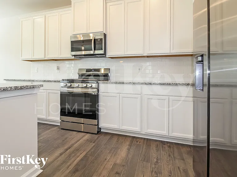 212 Ashborne Ln — Photo 6