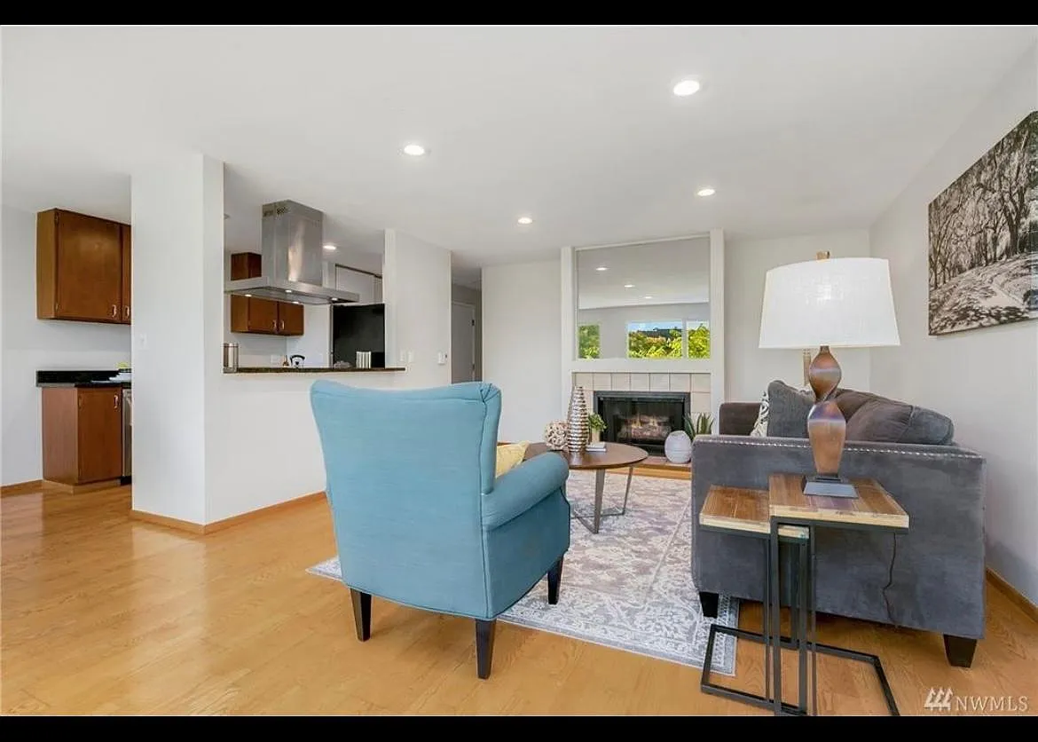Building Photo - 762 Hayes St #31